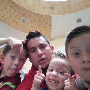 Meet your Posher, Elios